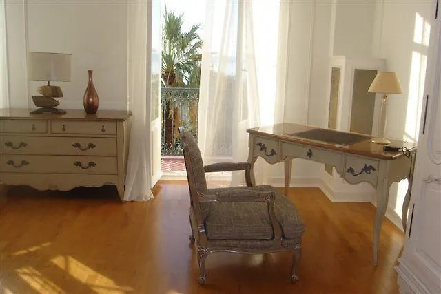 Appartement Claire Deluxe Cannes 0*,  França